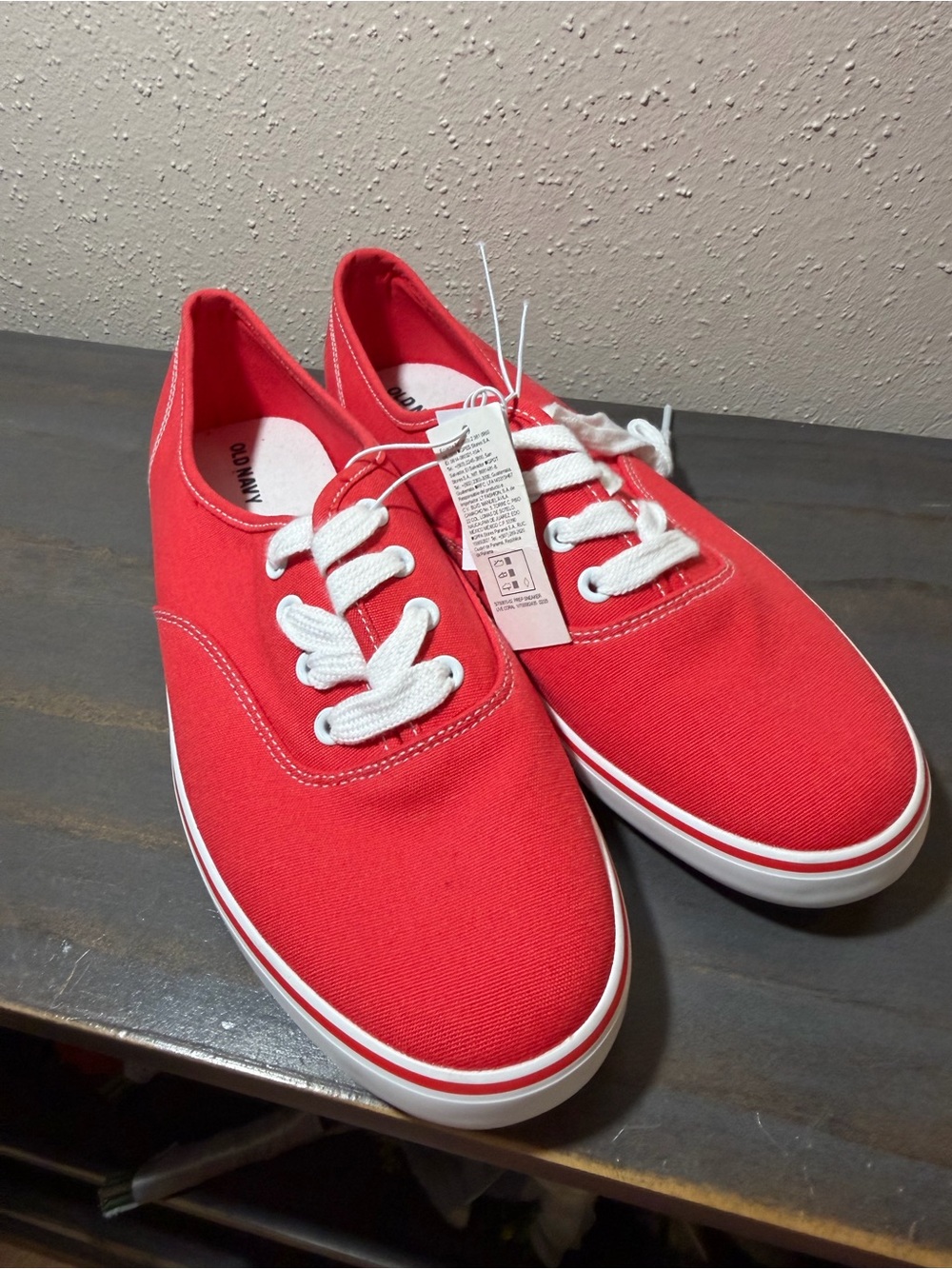 Old Navy Red Canvas Lace-Up Sneakers with White Accents NWT size 8
